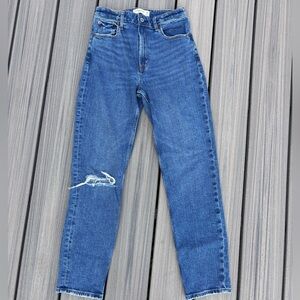Abercrombie Women’s Curve Love High Rise Mom Jean